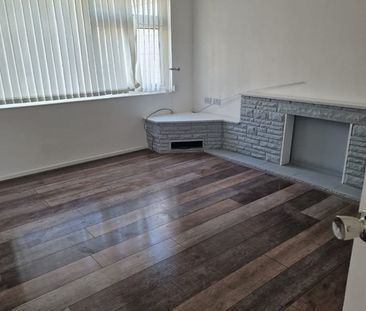 2 Bed Terraced House, Bodmin Garden, LS10 - Photo 1