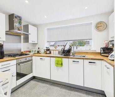 Hitchings Leaze, Patchway, Bristol - Photo 5