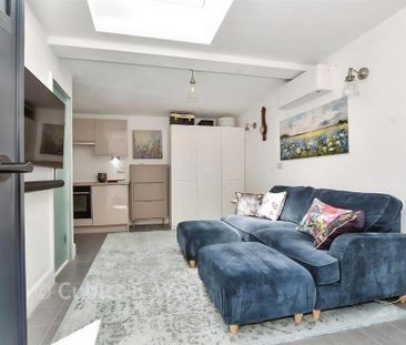 3 bedroom cottage to rent - Photo 1