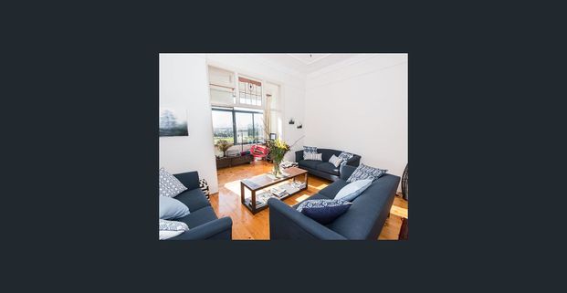 Amazing views over Albert Park - Photo 1