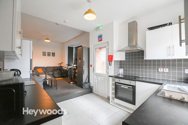 1 bed house of multiple occupation to rent in Waterloo Road, Hanley, Stoke-on-Trent - Photo 1