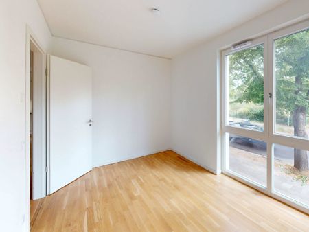 Dachgeschoss - Perfekte Familien oder WG-Wohnung - Schöne 4-Zimmer-Wohnung mit Einbauküche - Photo 3