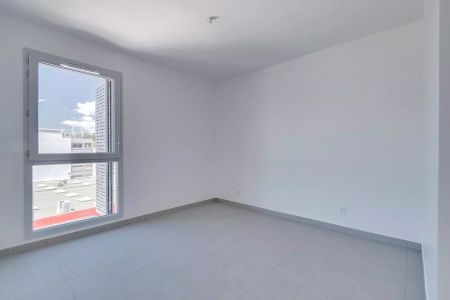 location Appartement T3 DE 60.11m² À NICE - Photo 4