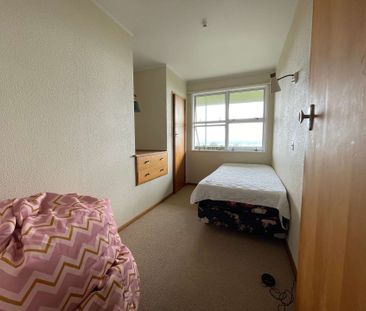Fully furnished on West End - Photo 4