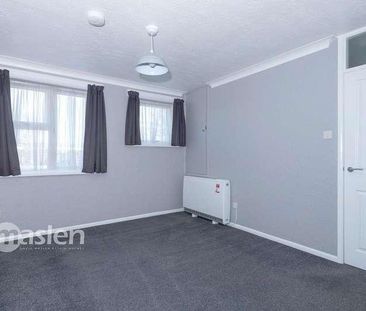 Grinstead Lane, Lancing, BN15 - Photo 2