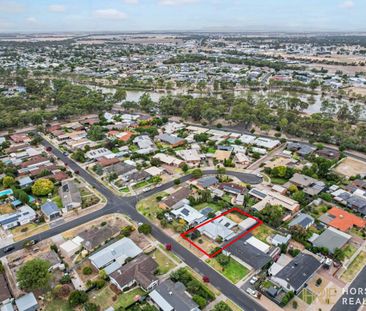 Comfortable & Convenient Living Near the Wimmera River - Photo 5