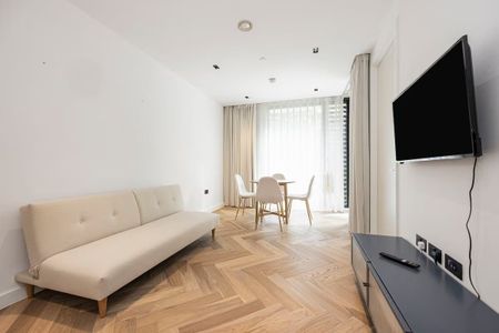 1 Bed Flat, Cluny Mews, SW5 - Photo 3