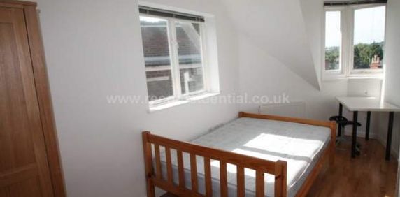 6 bedroom property to rent in Nottingham - Photo 2