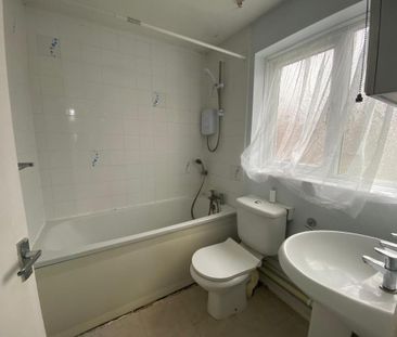 1 bedroom ground floor flat to rent - Photo 4