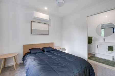 MODERN LIVING IN A SOUGHT AFTER LOCATION - Photo 3