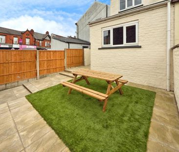 1 bedroom in a house share to rent - Photo 6