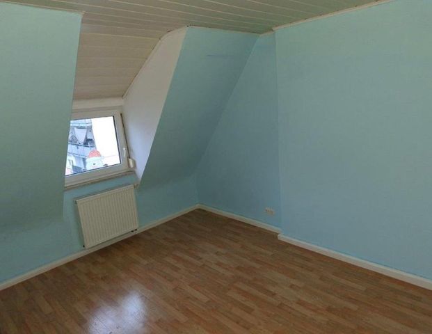 3 Zimmer, Küche, Bad im Dachgeschoss (2.OG) - Foto 1