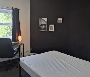 Room in a Shared House, Radford Road, NG7 - Photo 2