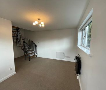 1 bedroom terraced house to rent - Photo 2