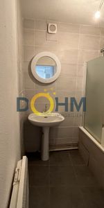 À Saint-Bonnet-Le-Château, appartement en location - Photo 4