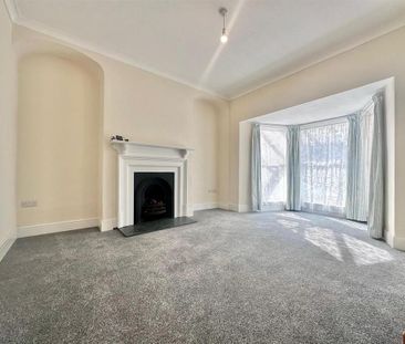 4 bedroom terraced house to rent - Photo 5
