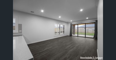 Modern Family Living in a Peaceful Gisborne Location - Photo 3