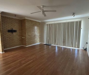 MODERN FAMILY HOME WITH SPACIOUS OUTDOOR LIVING - Photo 2