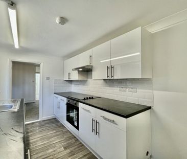 2 bed House Bourne Road, CO2 - Photo 6