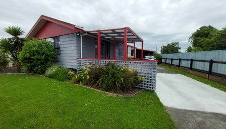 3 Bedrooms in Kelvin Grove - Photo 3