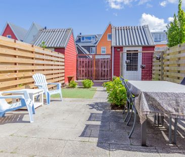 Te huur: Zeer goed onderhouden tussenwoning met 3 slaapkamers. - Photo 2