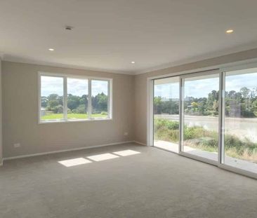 Brand New 3 Bedroom Home with Stunning Water Views - Photo 5