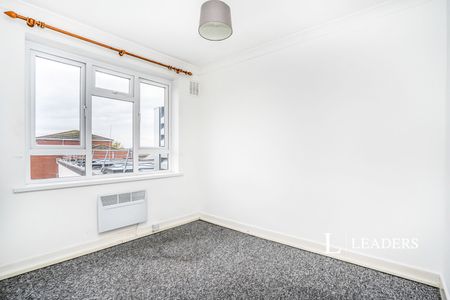 3 bedroom maisonette to rent Westquay House, 20 West Street, Fareham, PO16 - Photo 5