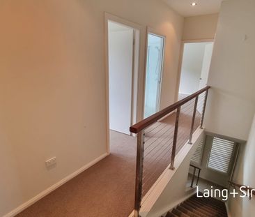 Contemporary appartment living metres to the beach! - Photo 4