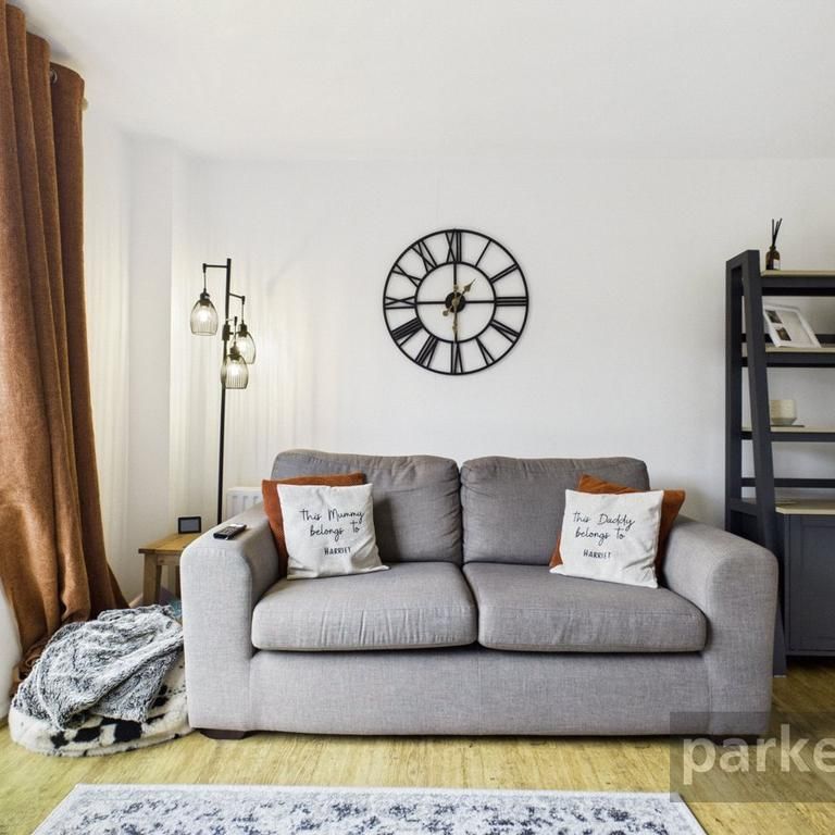 2 bedroom terraced house to rent - Photo 1