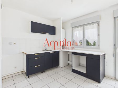 Location Appartement 3 pièces 70m² VILLEURBANNE 69100 - Photo 2