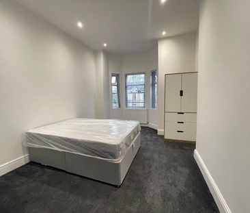 3 Bed Flat, Mayfield Road, M16 - Photo 6