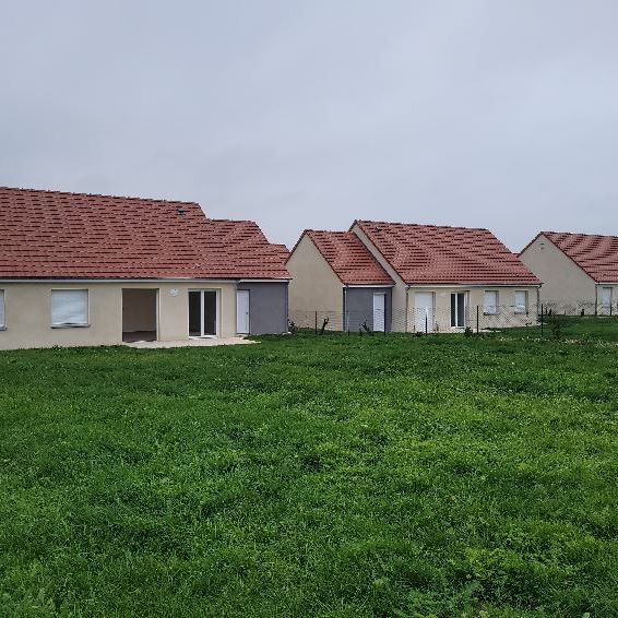 Maison – Type 4 – 84,53m² – 787.8 € – ISSOUDUN - Photo 1