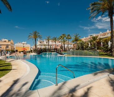 House in Bahía de Marbella, Costa del Sol - Photo 3