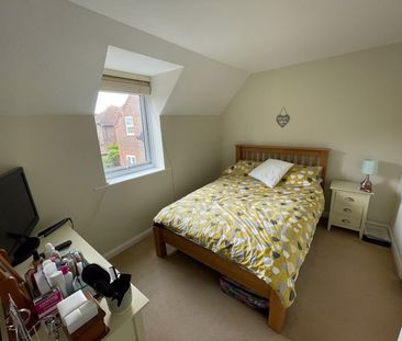 Funtington, Chichester - Photo 3