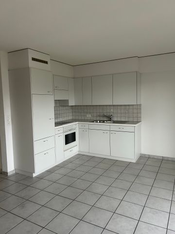 Grosszügige 2.5-Zimmerwohnung in Wünnewil - Foto 4