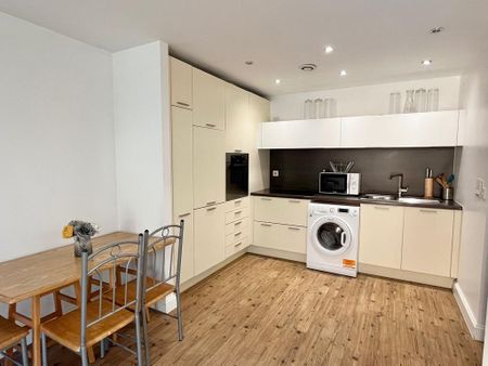 1 bedroom flat to rent - Photo 5