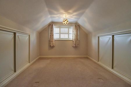 2 bedroom detached house to rent - Photo 4