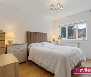 3 bedroom detached house to rent - Photo 3