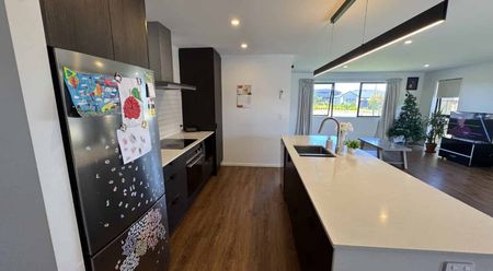 Warm, Welcoming & Wonderfully Modern - Photo 2