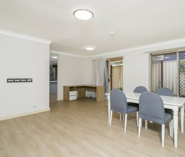 Delightful Villa in Prime Location - Photo 2