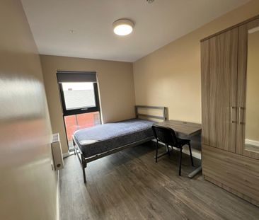 6 Bed Flat, Hepburn Court A, BS2 - Photo 4