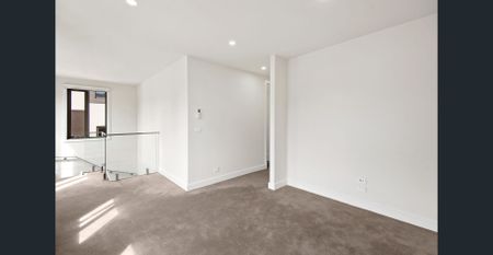 QUALITY TOWNHOUSE - Photo 5