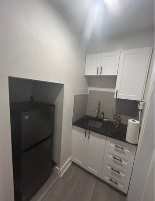 29 Russell - Photo 1