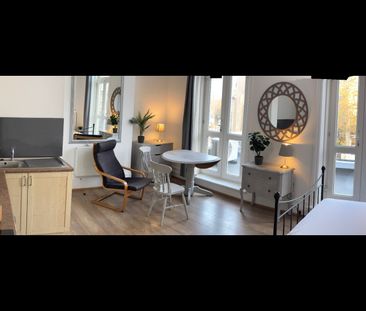 Studio Flat, Shepherds Bush Road, W6 - Photo 1