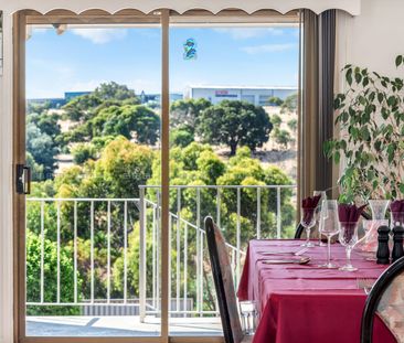 Spacious Family Home with Bushland Views - Photo 3