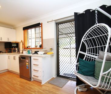 MODERN FAMILY HOME - Photo 2