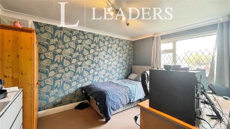 3 bedroom house to rent Beadel Close, Witham, Essex, CM8 - Photo 3