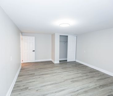 For Lease - 382 Allgood Street, Richmond Hill, Ontario - Photo 2