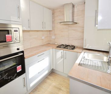 3 bedroom terraced house to rent - Photo 3