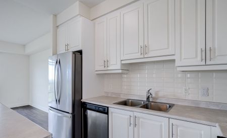 For Lease - 65 Yorkland Boulevard Unit# 510, Brampton, Ontario - Photo 5